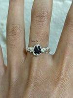 August Ring